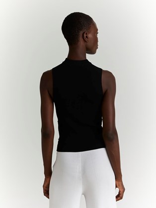 Πλεκτό Αμάνικο Top με Πέρλες Marina V Paris