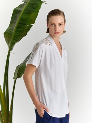 Λευκή Μπλούζα με Δαντέλα στους Ώμους Marina V Paris