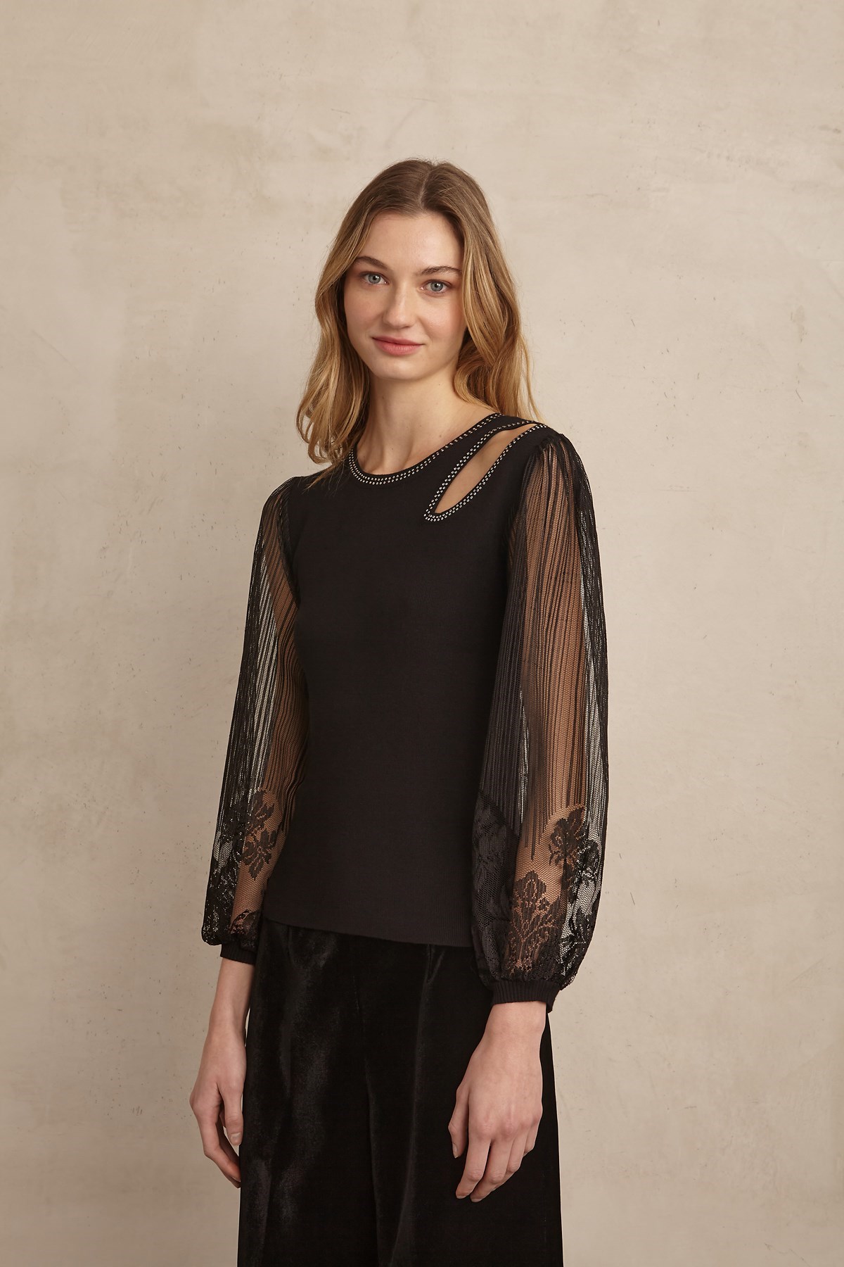 Bi-Material Round-Neck with Fitted Bodice with Cutout and Oversized Puffed Sleeves