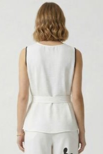 Εκρού Αμάνικη Μπλούζα