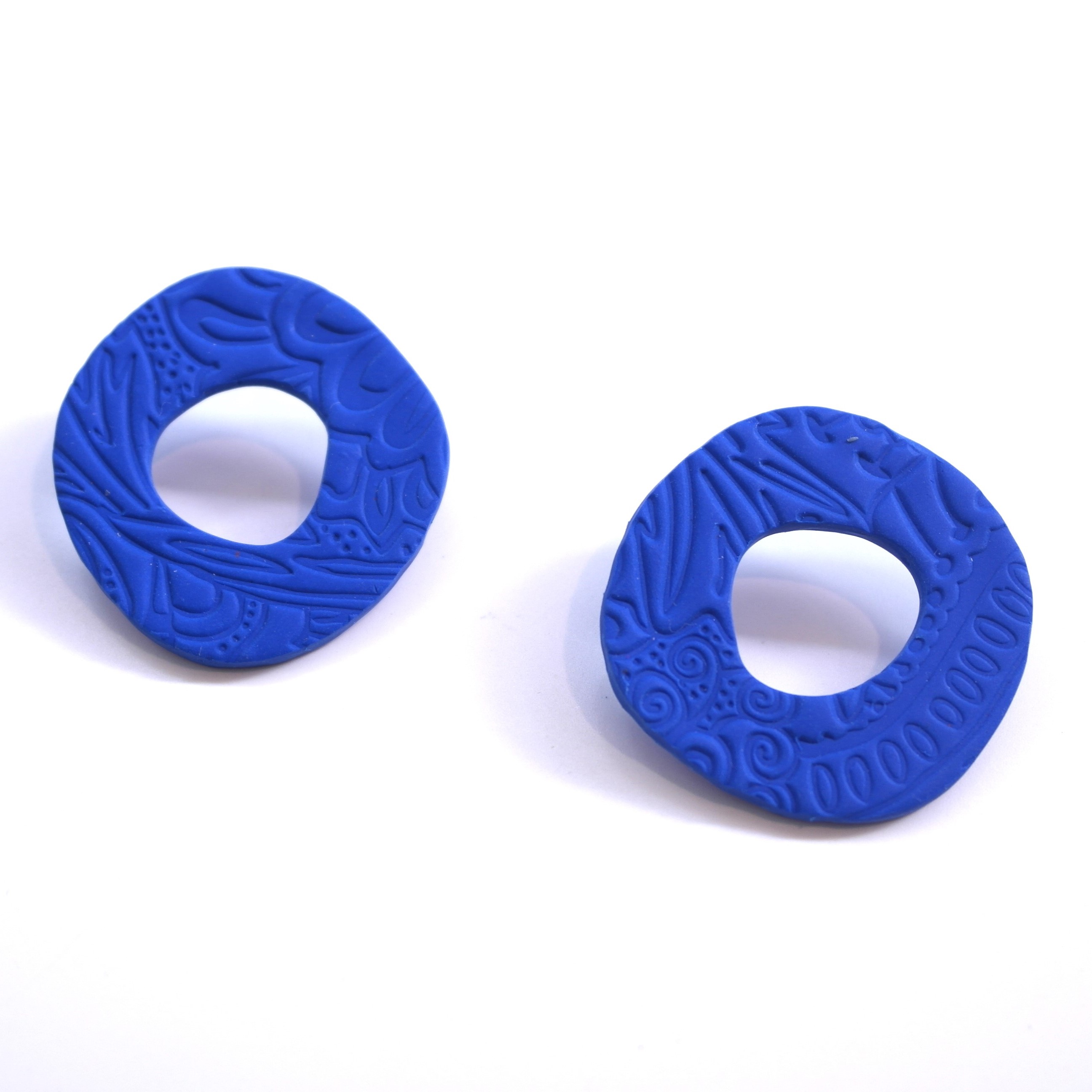 Happy Clay Earrings Magenta Cycle